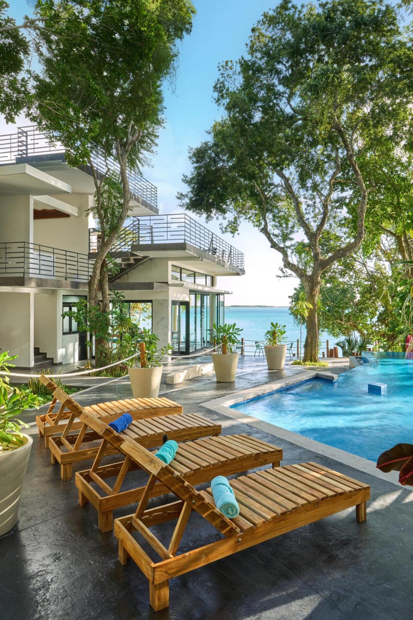 Cristalino Lagoon Front Hotel, Restaurant & Spa 巴卡拉尔 外观 照片