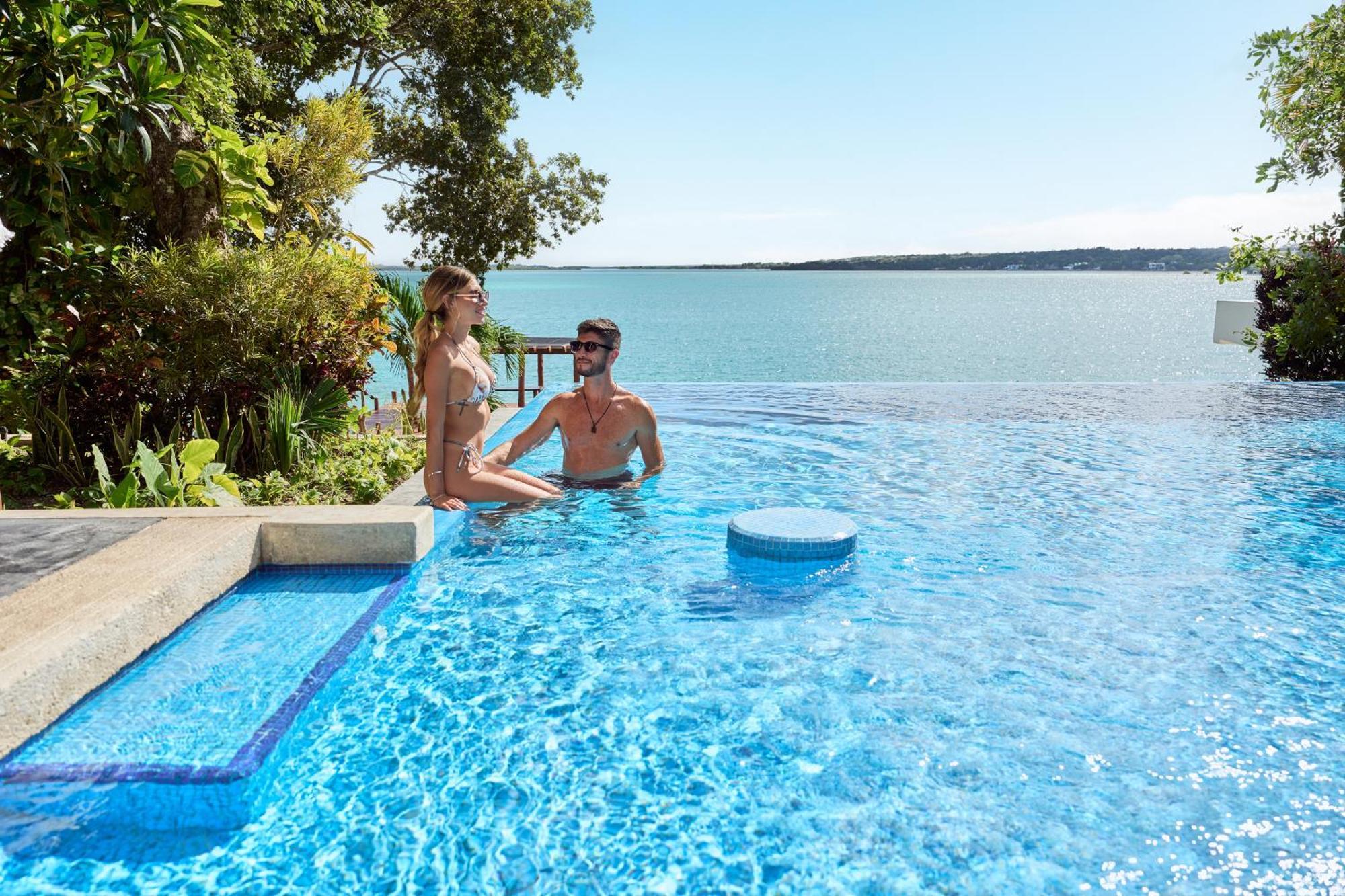Cristalino Lagoon Front Hotel, Restaurant & Spa 巴卡拉尔 外观 照片