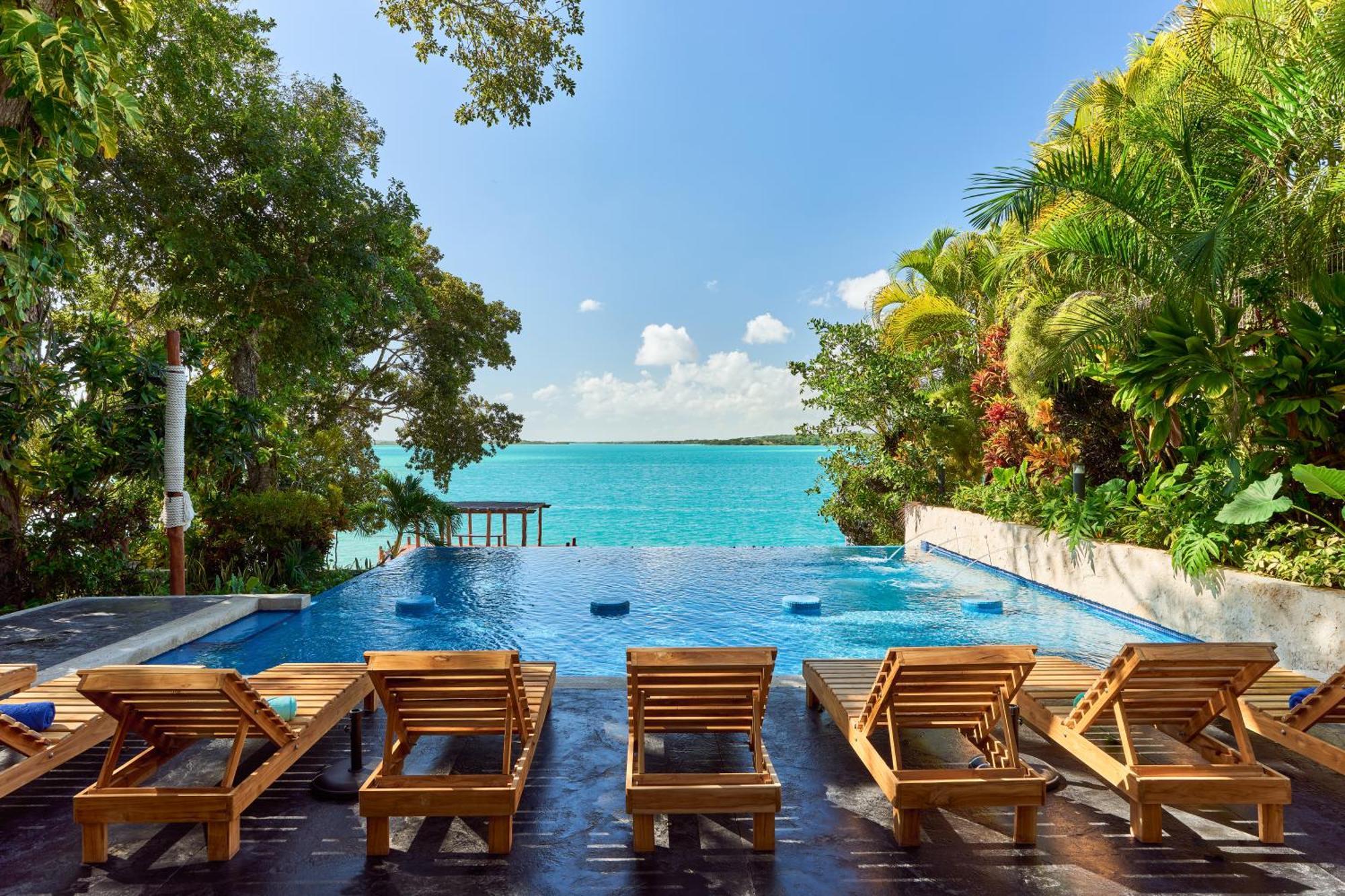 Cristalino Lagoon Front Hotel, Restaurant & Spa 巴卡拉尔 外观 照片