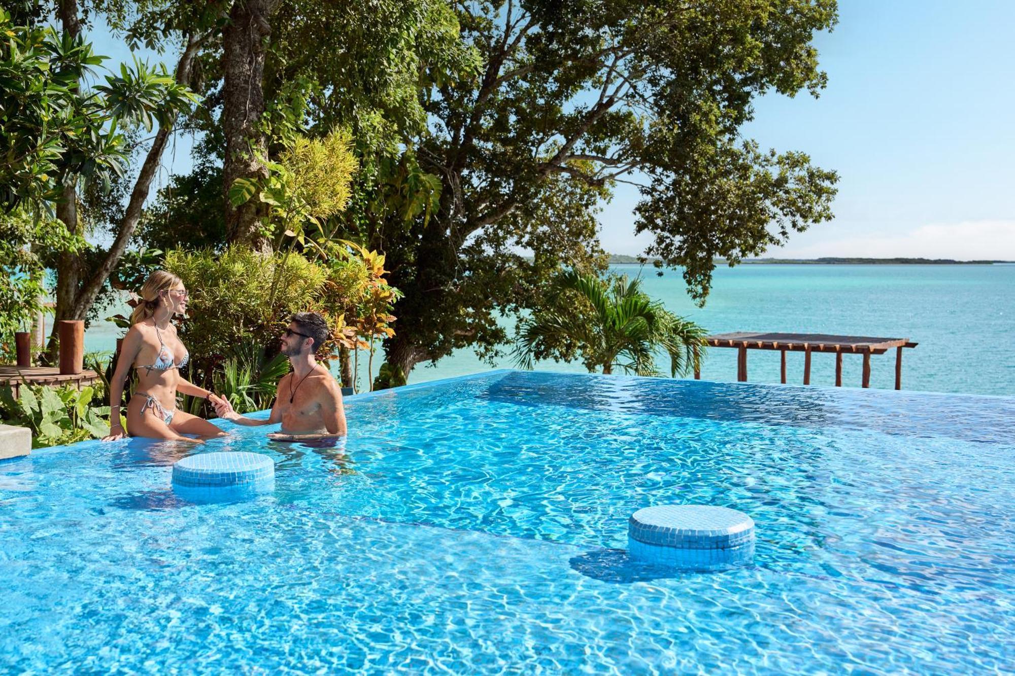 Cristalino Lagoon Front Hotel, Restaurant & Spa 巴卡拉尔 外观 照片
