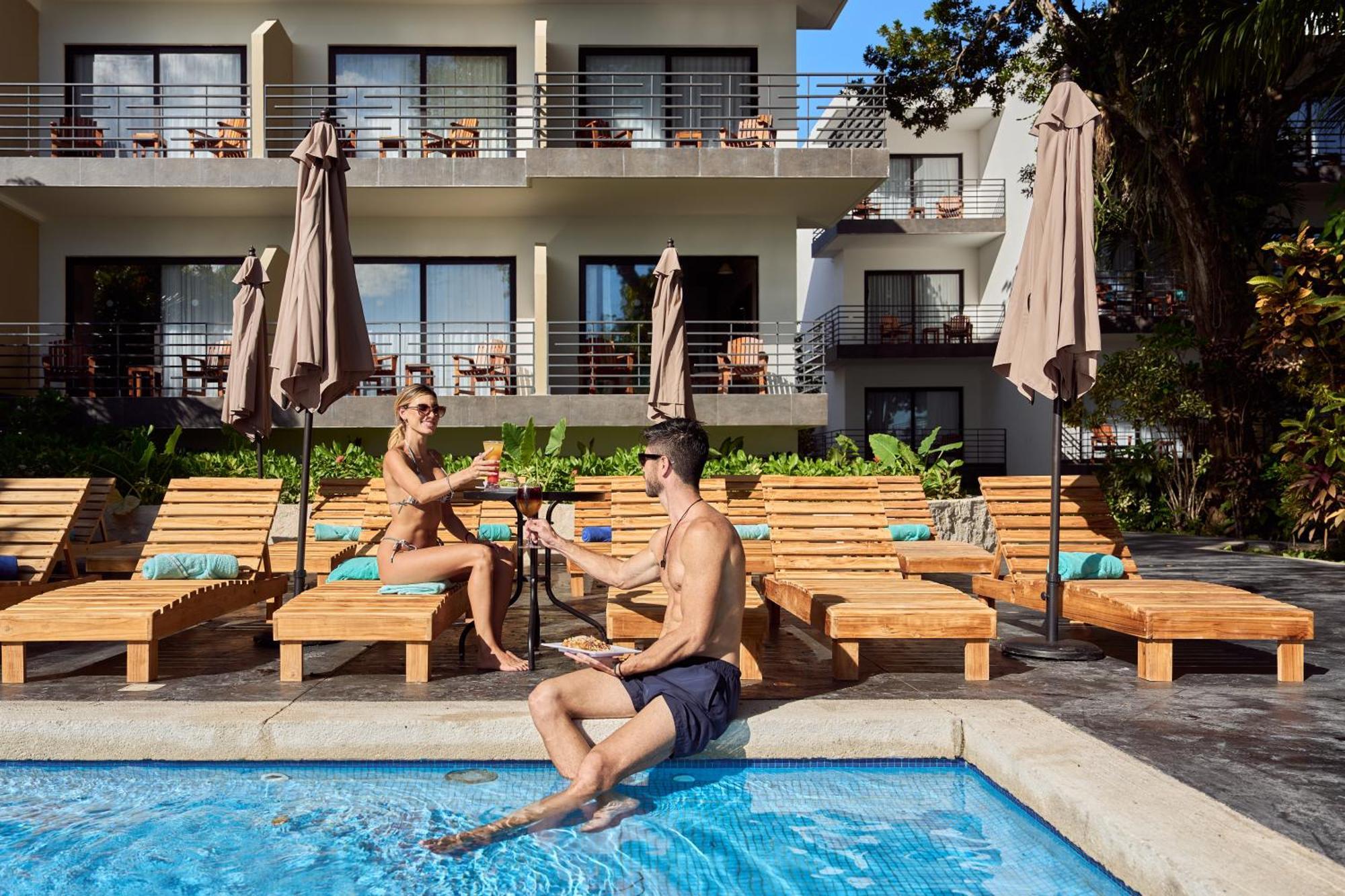 Cristalino Lagoon Front Hotel, Restaurant & Spa 巴卡拉尔 外观 照片